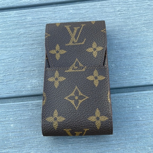 Louis Vuitton Accessories - Louis Vuitton cigarette case